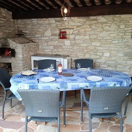 Elegante A Avec Piscine Privee