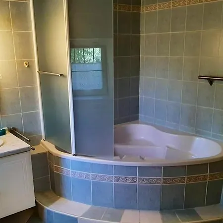 Elegante A Avec Piscine Privee Willa *