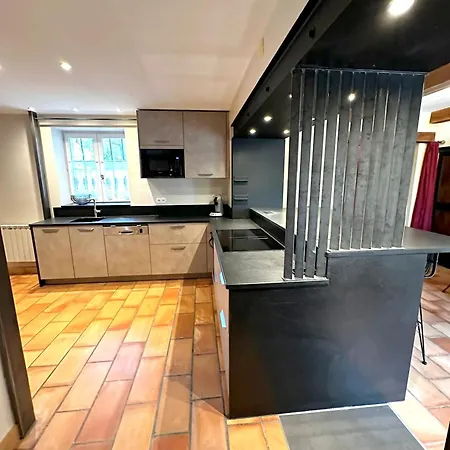 Elegante A Avec Piscine Privee Willa